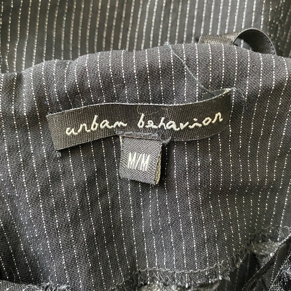 Urban Behavior Sleeveless Black Pinstriped Stretchy Mini/Midi Dress Medium - Picture 2 of 16